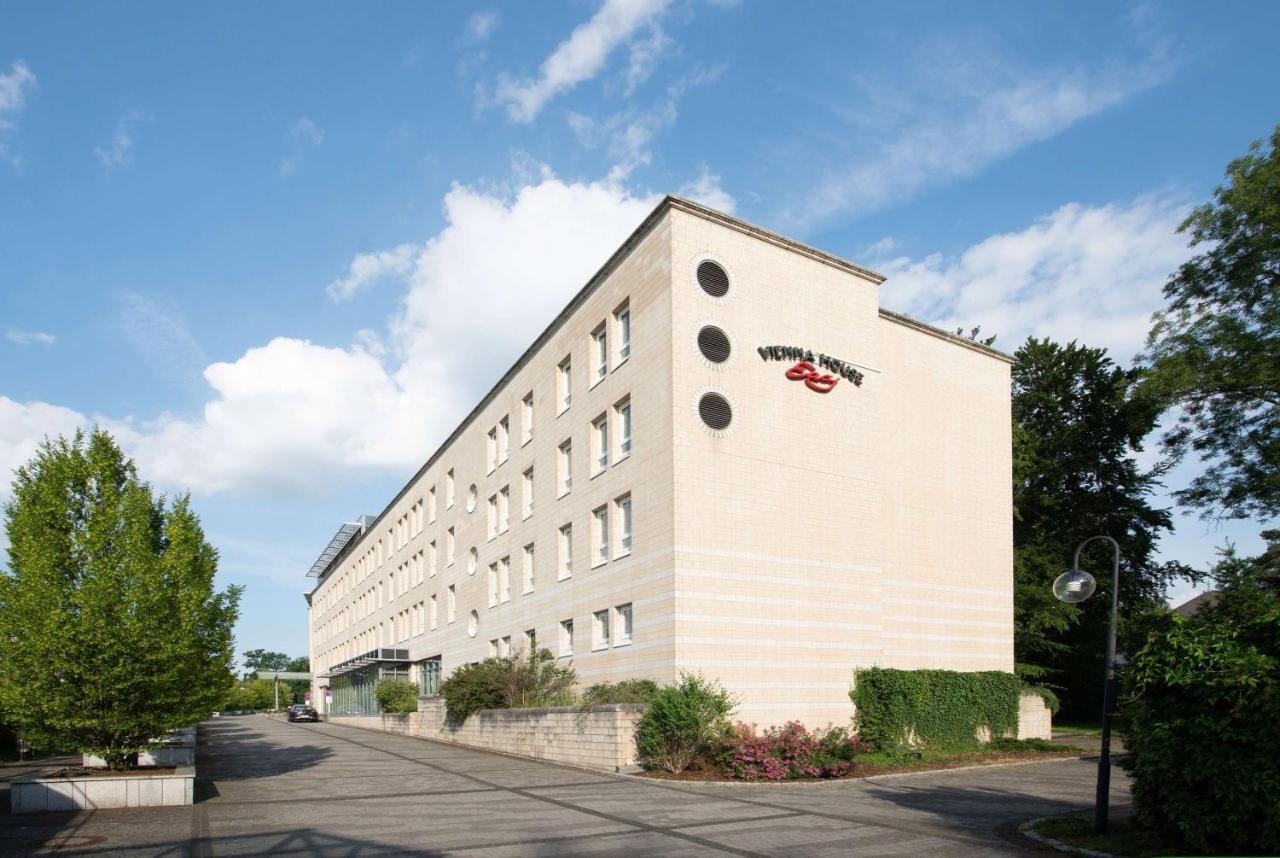Vienna House Easy By Wyndham Bad Oeynhausen Hotel Exterior photo