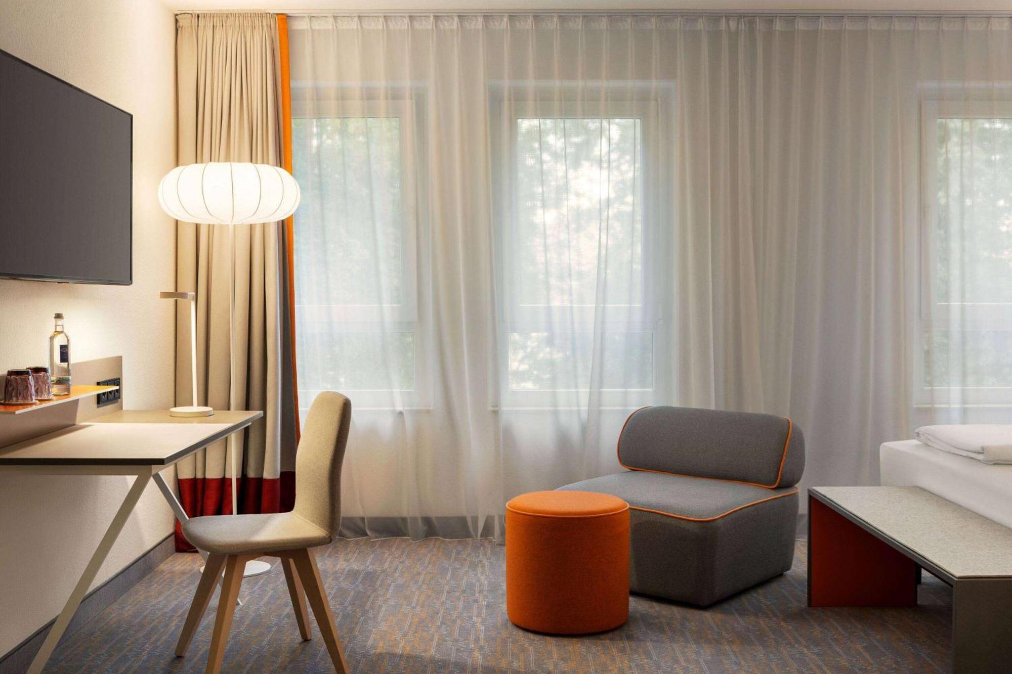 Vienna House Easy By Wyndham Bad Oeynhausen Hotel Exterior photo