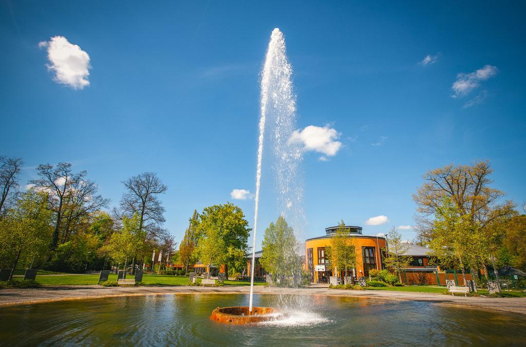Vienna House Easy By Wyndham Bad Oeynhausen Hotel Exterior photo